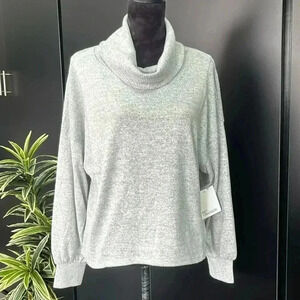 89th & Madison Loose neck,balloon sleeve turtleneck,super soft,light gray